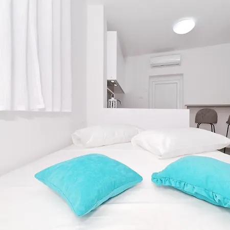 Silver Stars 1 자다르